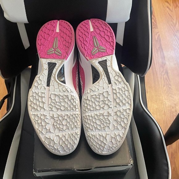 Nike kobe 6 think pink SIZE 12